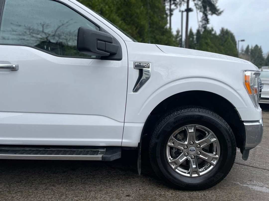 2021 Ford F-150 XLT - Image 2