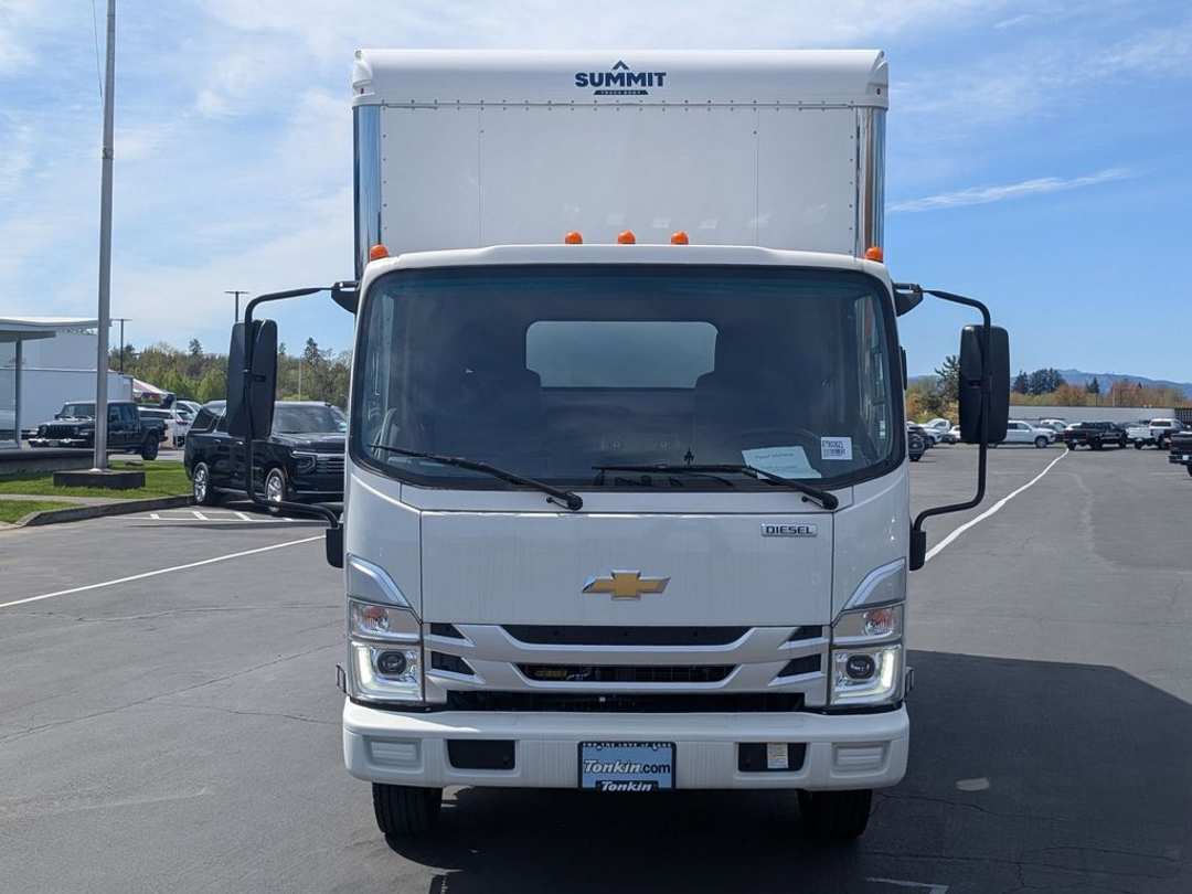 2024 Chevrolet 5500 Hd Lcf Dry Box - Image 9