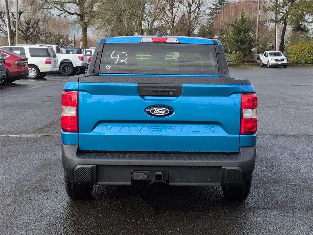 2026 Ford Maverick XL - Image 4
