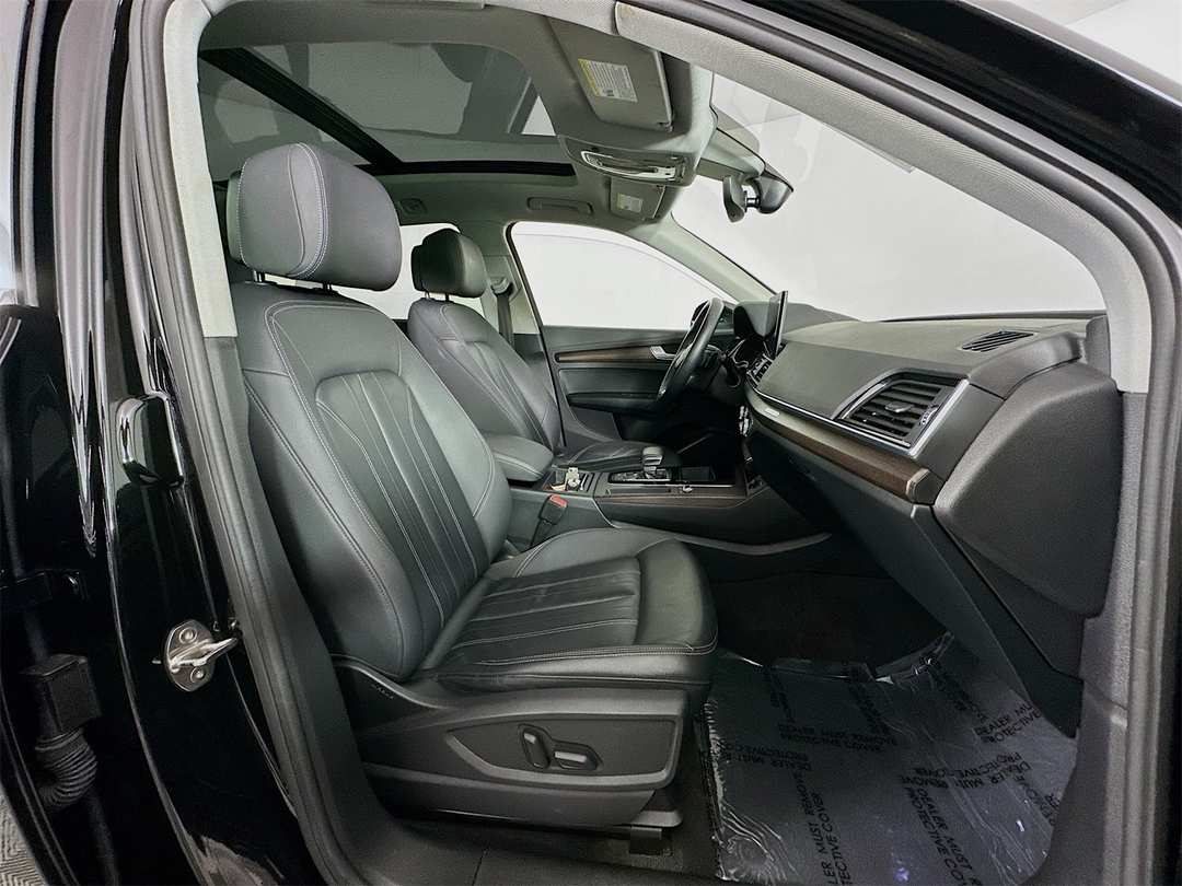 2022 Audi Q5 45 S line Premium - Image 28