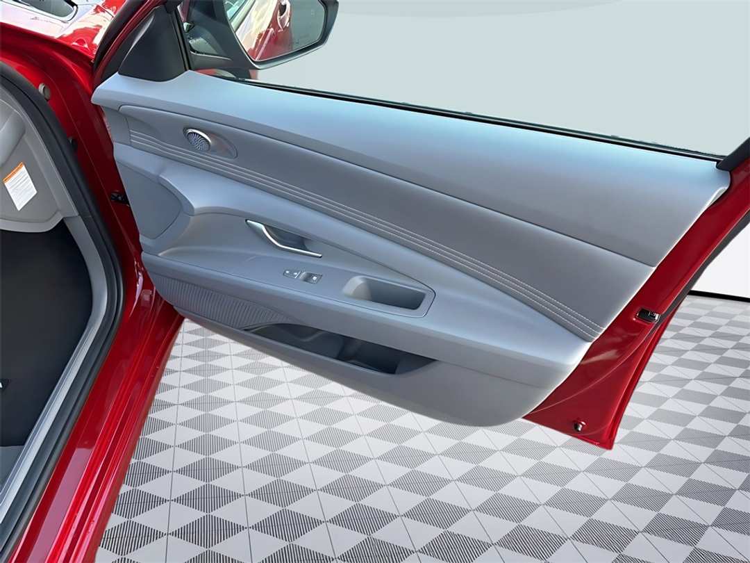 2026 Hyundai Elantra SEL Sport - Image 14