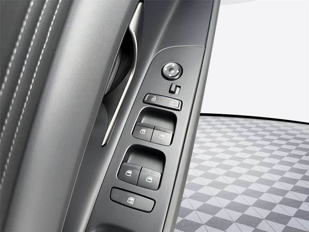 2026 Hyundai Elantra SEL Sport - Image 12