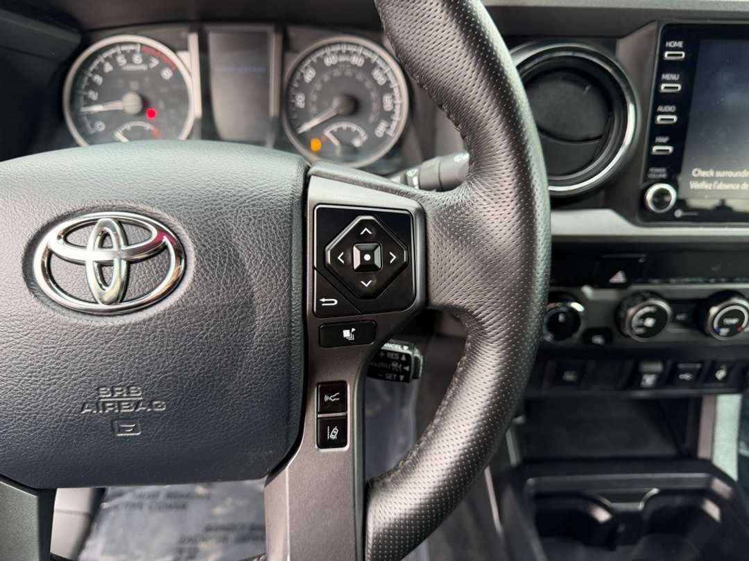 2020 Toyota Tacoma TRD Sport - Image 18