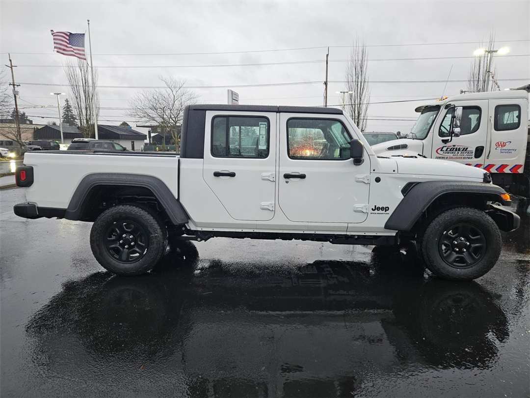 2026 Jeep Gladiator Sport - Image 7