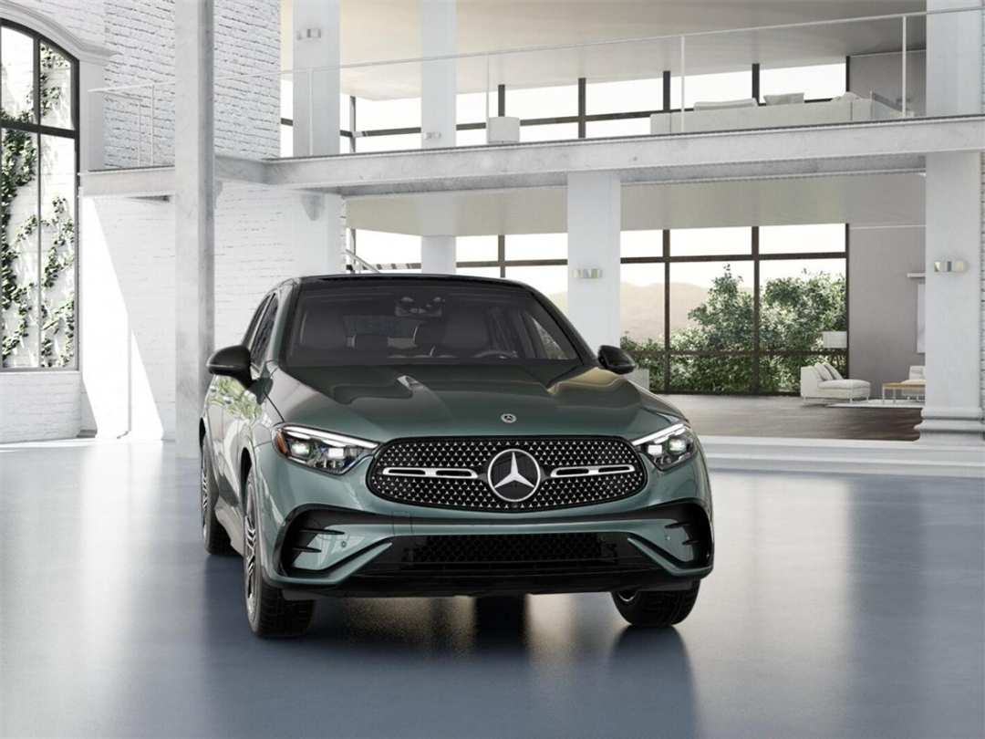 2026 Mercedes-Benz GLC GLC 300 - Image 8