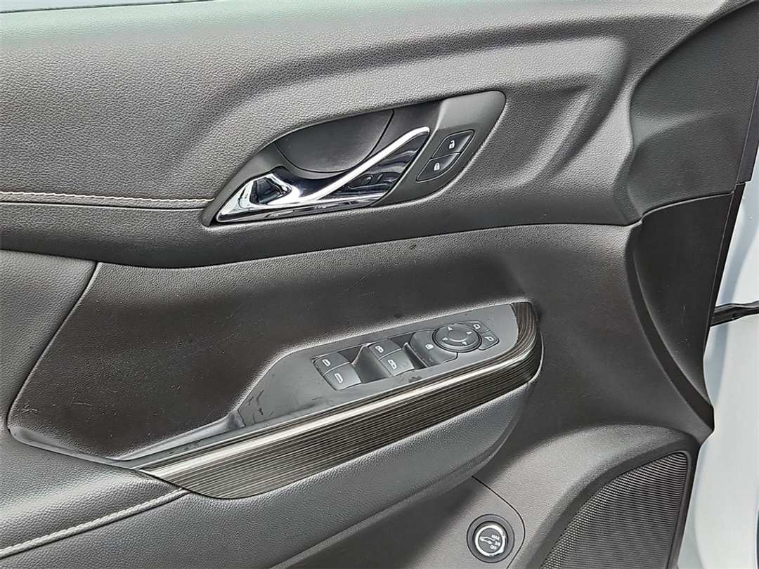 2023 GMC Acadia SLT - Image 11