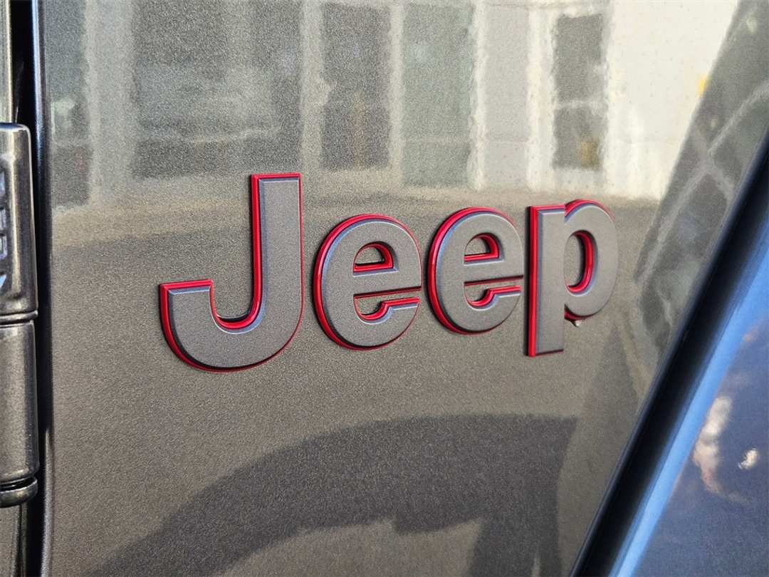 2025 Jeep Gladiator Rubicon - Image 34