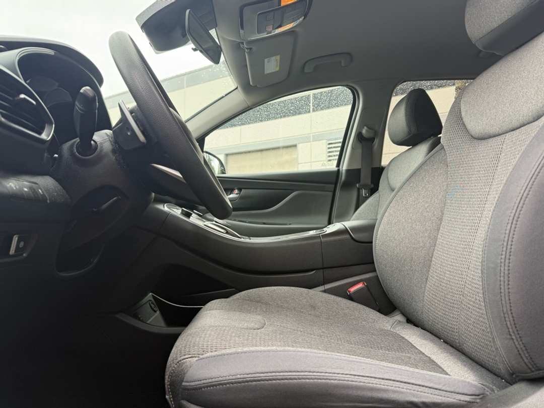 2022 Hyundai Santa Fe SEL - Image 26