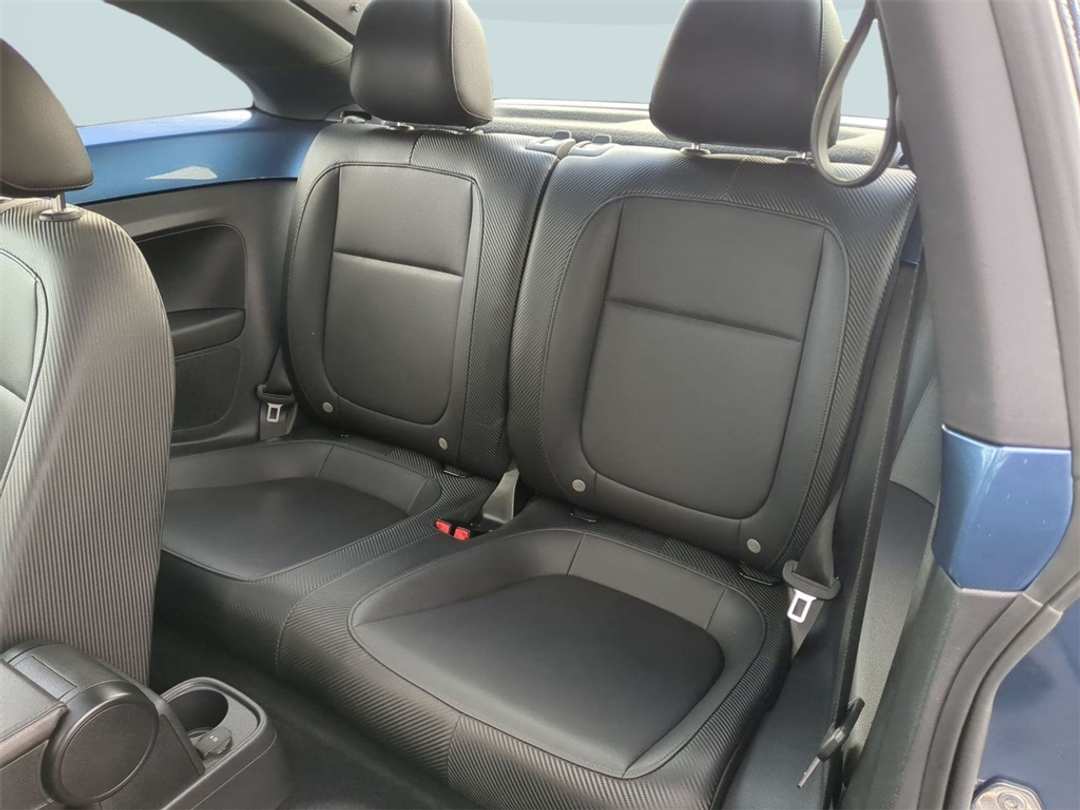 2019 Volkswagen Beetle 2.0T SE - Image 22
