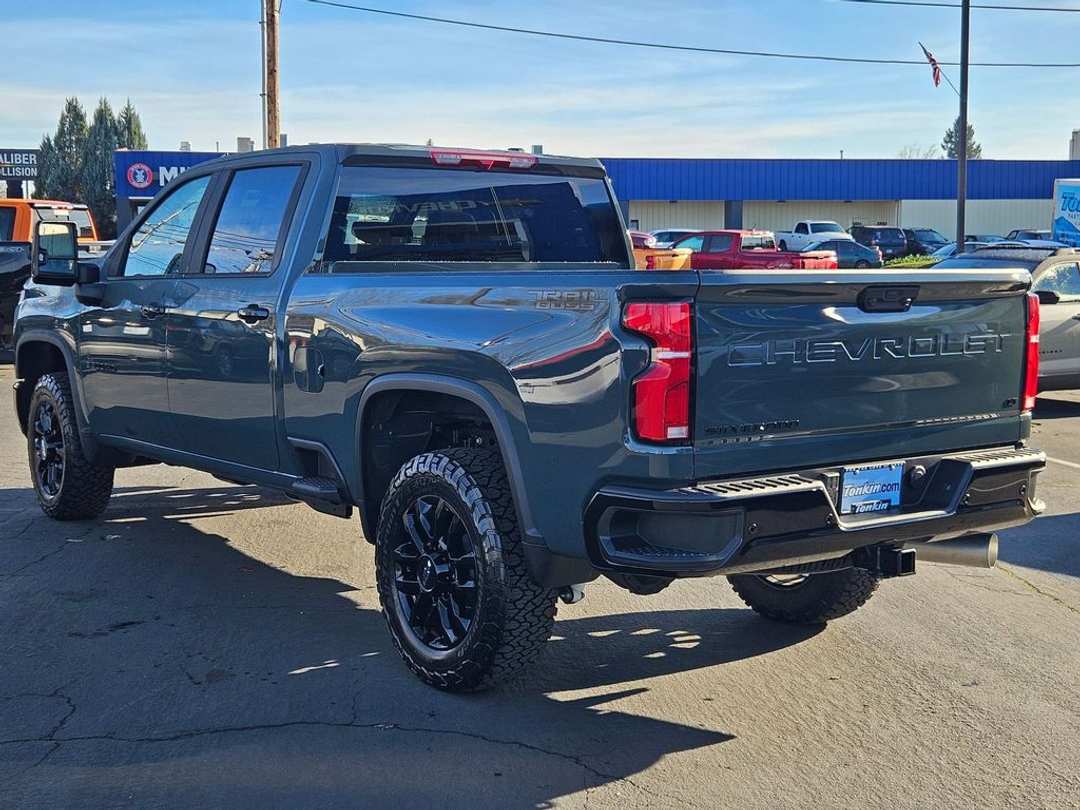 2026 Chevrolet Silverado 3500Hd LT - Image 4