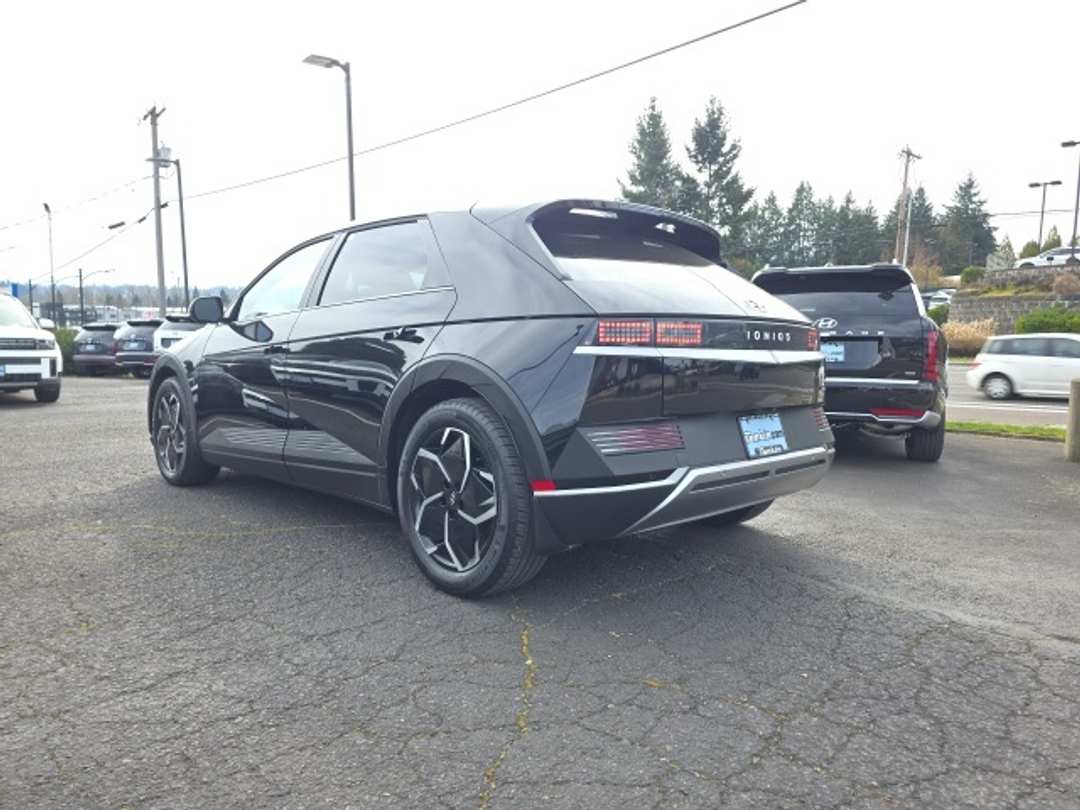 2023 Hyundai Ioniq 5 SE - Image 7