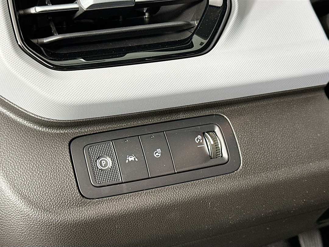 2027 Chevrolet Bolt Ev - Image 10