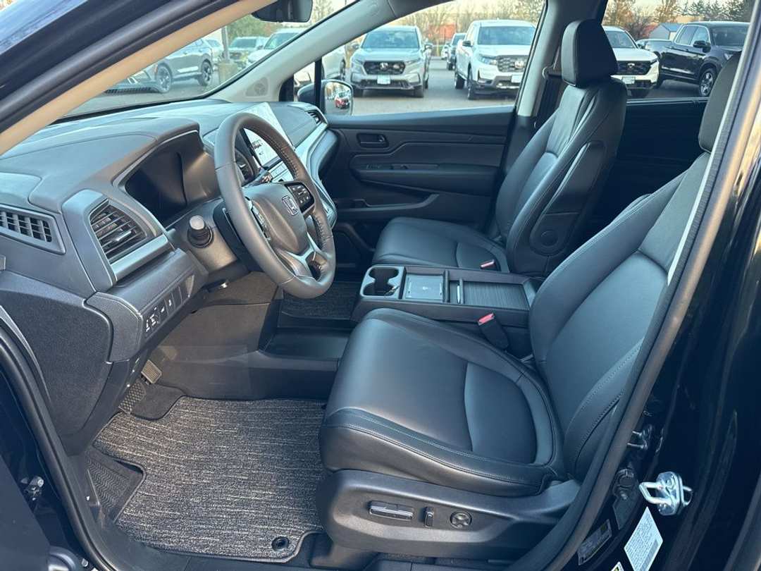 2026 Honda Odyssey EXL - Image 10