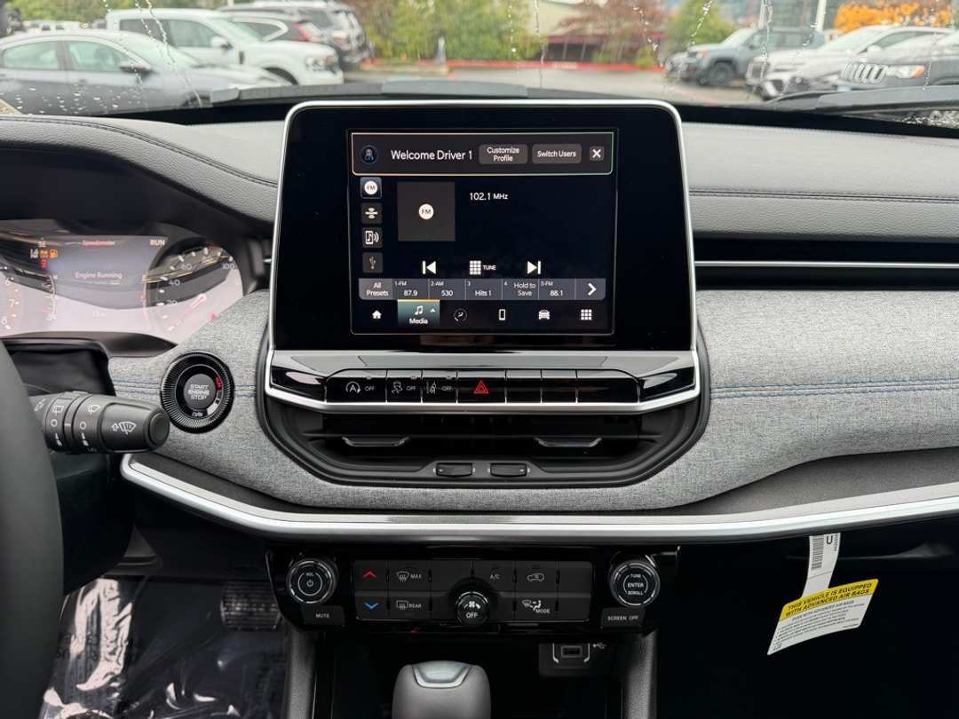 2026 Jeep Compass Latitude - Image 20