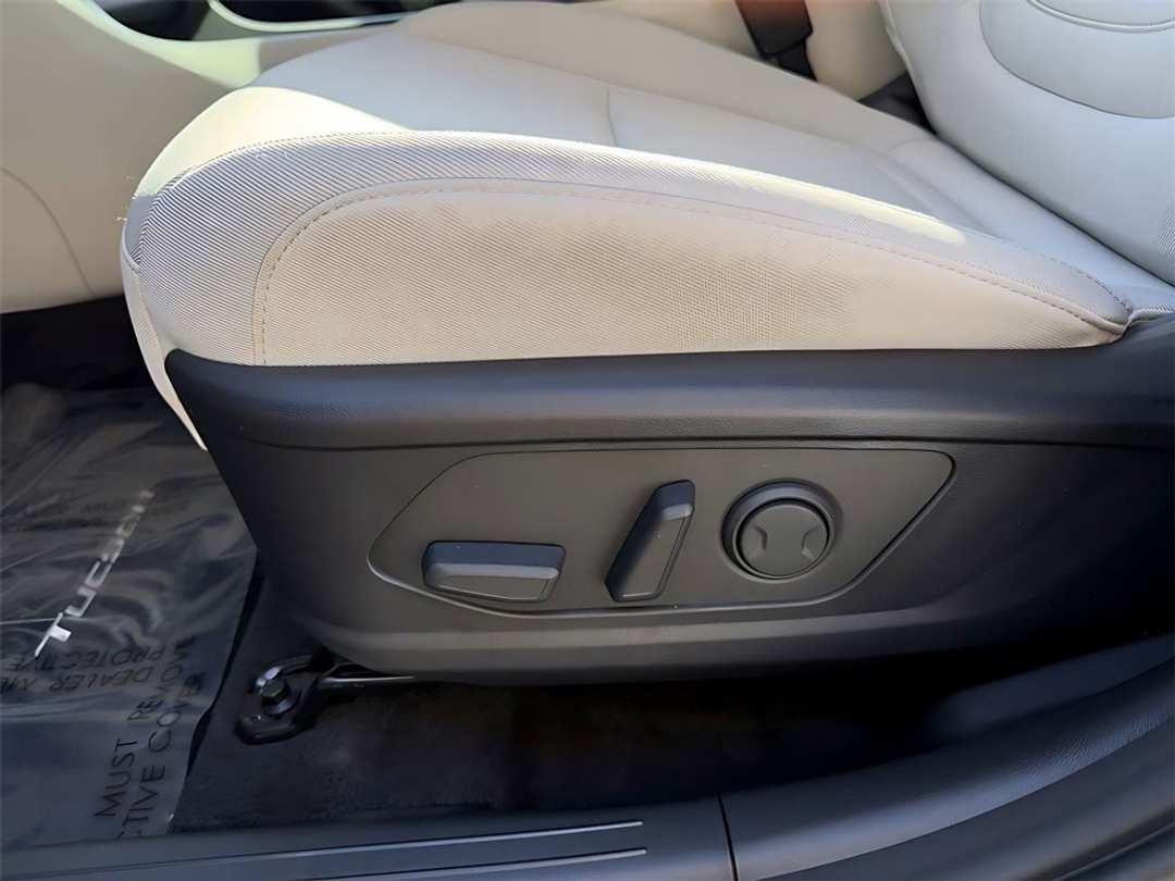 2026 Hyundai Tucson SEL - Image 15