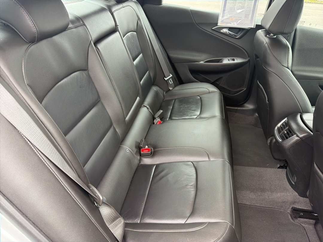 2019 Chevrolet Malibu LT - Image 20