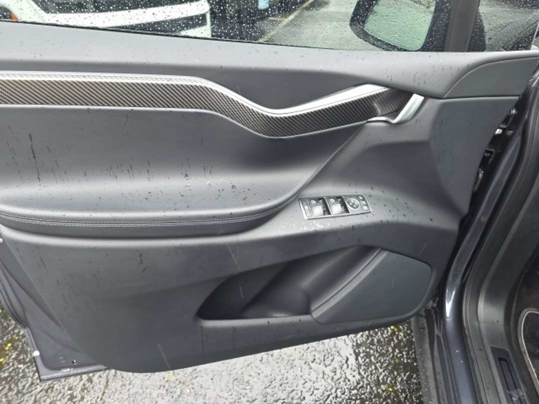 2020 Tesla Model X Performance - Image 8