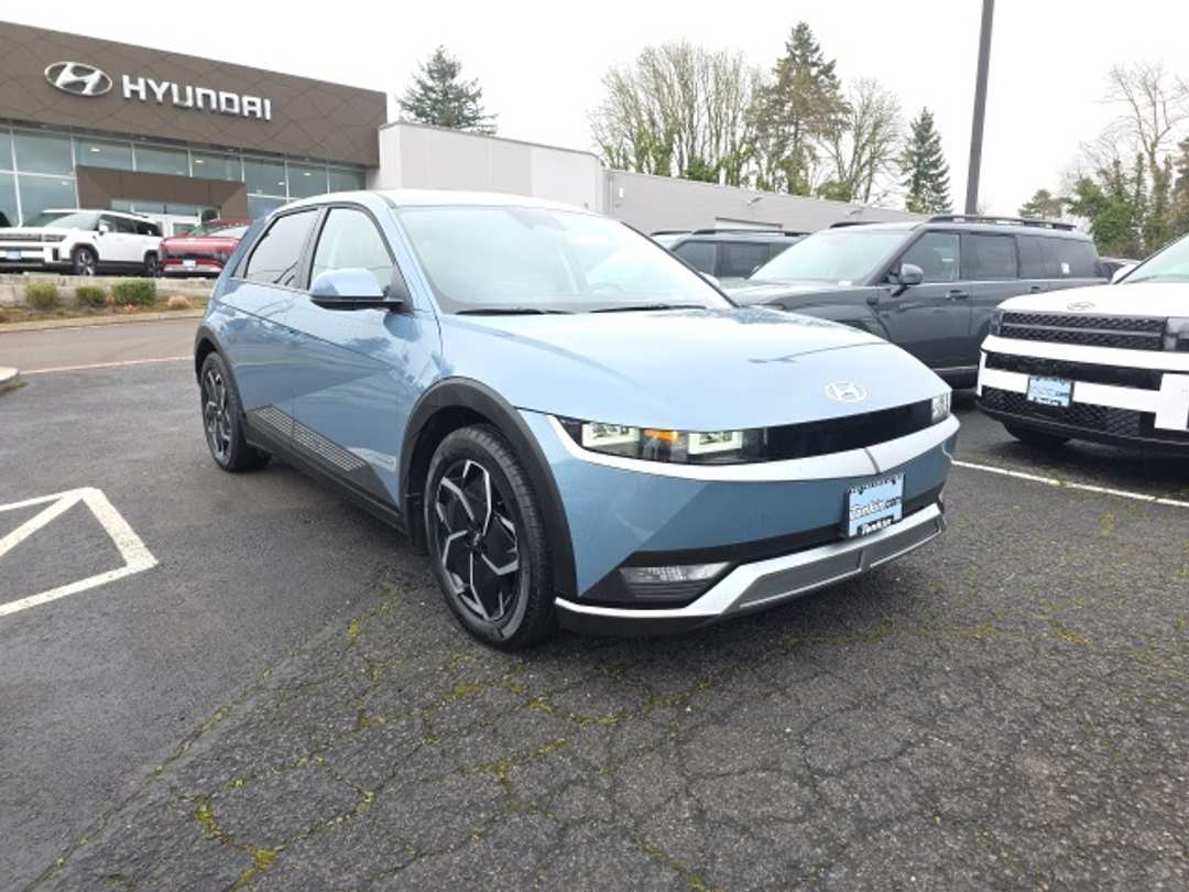 2024 Hyundai Ioniq 5 SE - Image 2