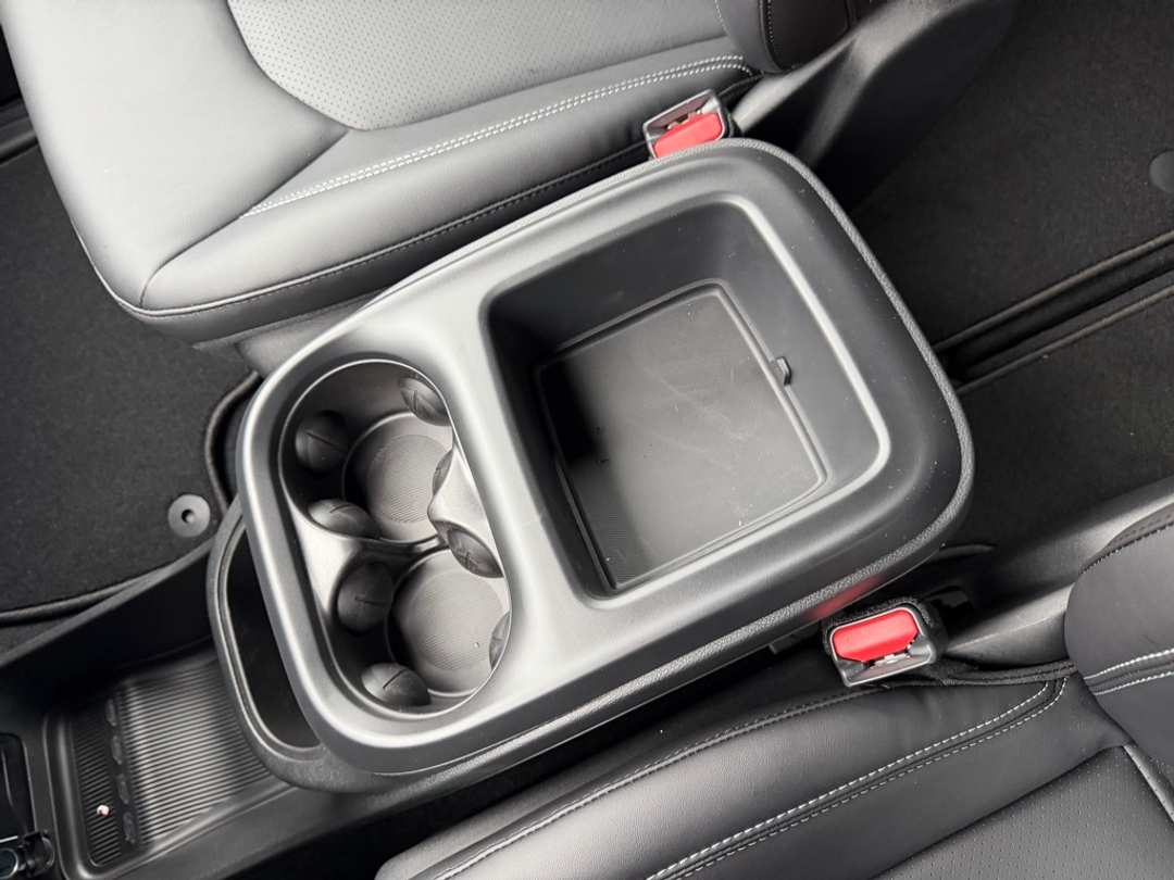 2026 Chrysler Pacifica Select - Image 26