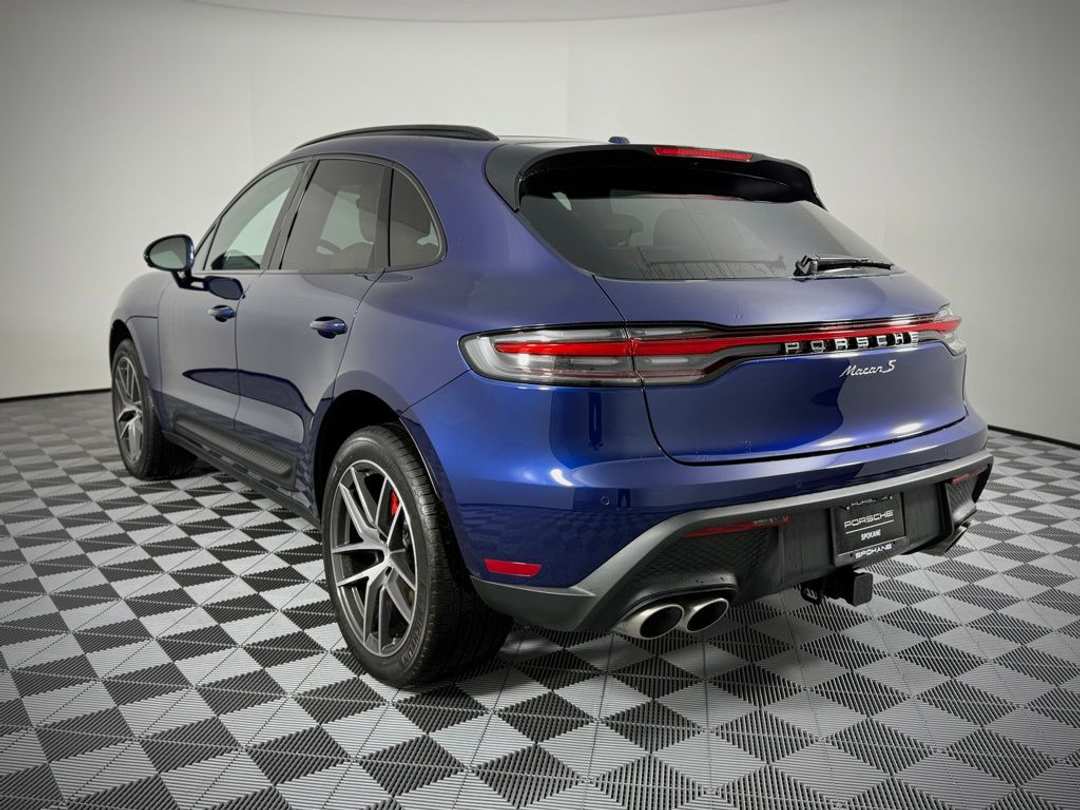 2026 Porsche Macan S - Image 3