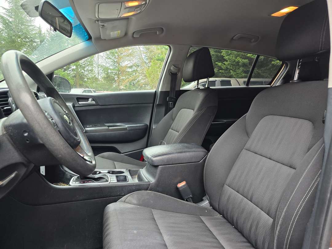 2017 Kia Sportage LX - Image 2