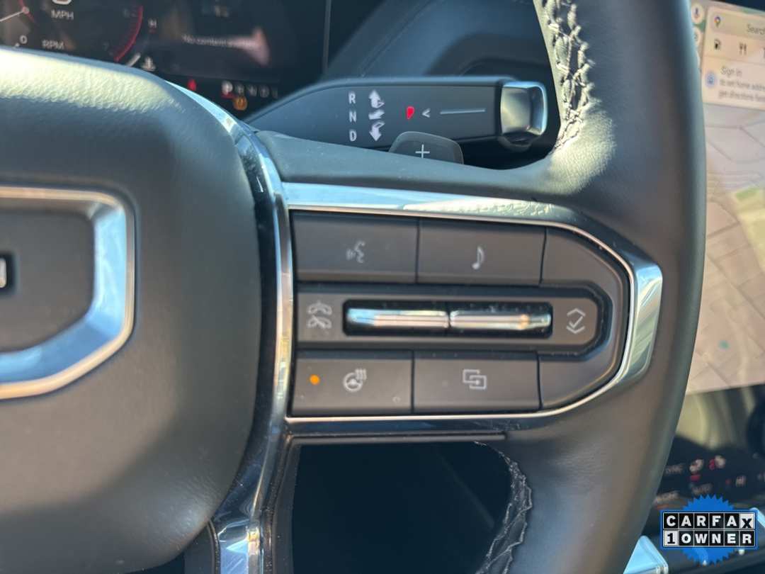 2025 GMC Yukon Denali - Image 35