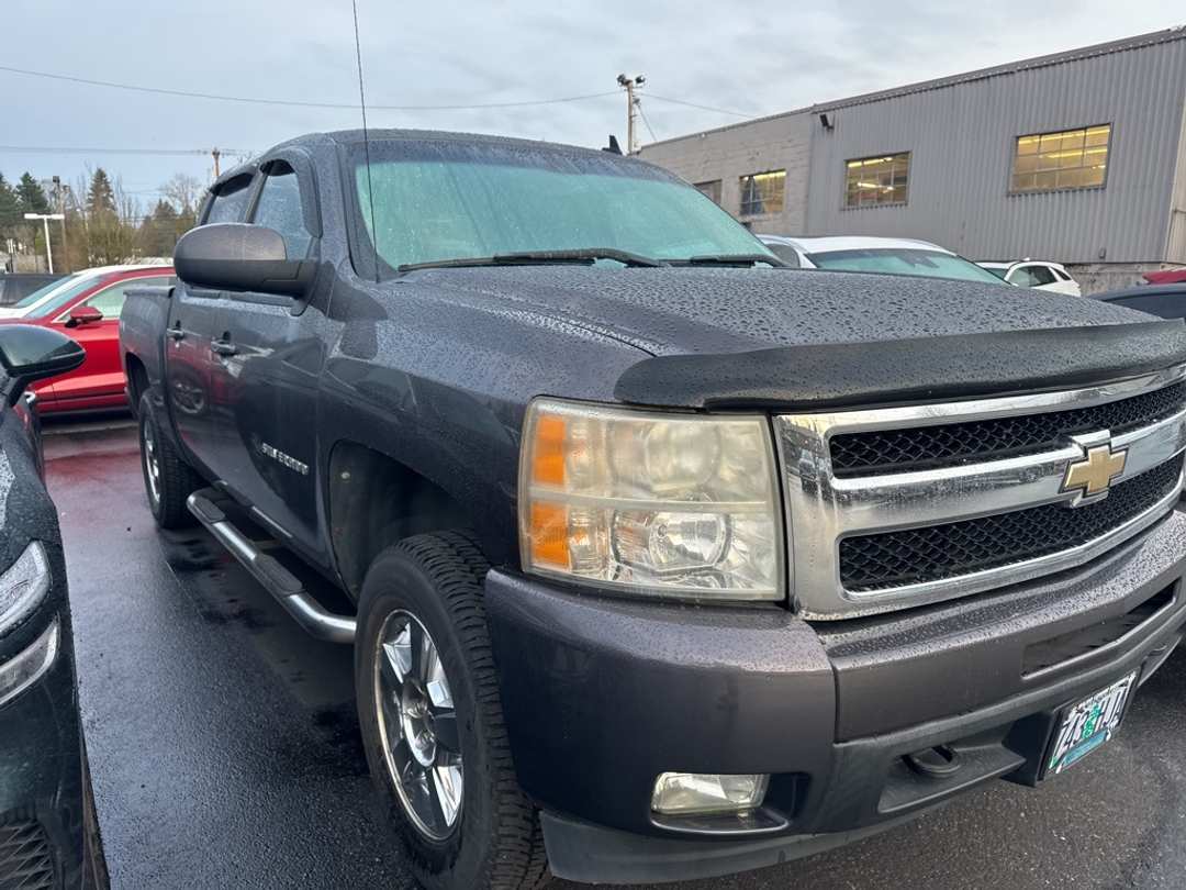 2010 Chevrolet Silverado 1500 LTZ - Image 3