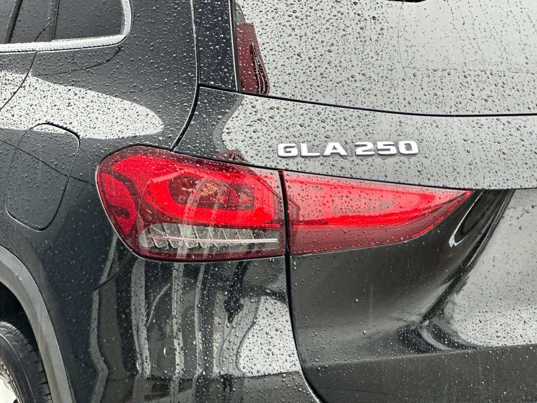 2022 Mercedes-Benz GLA GLA 250 - Image 25