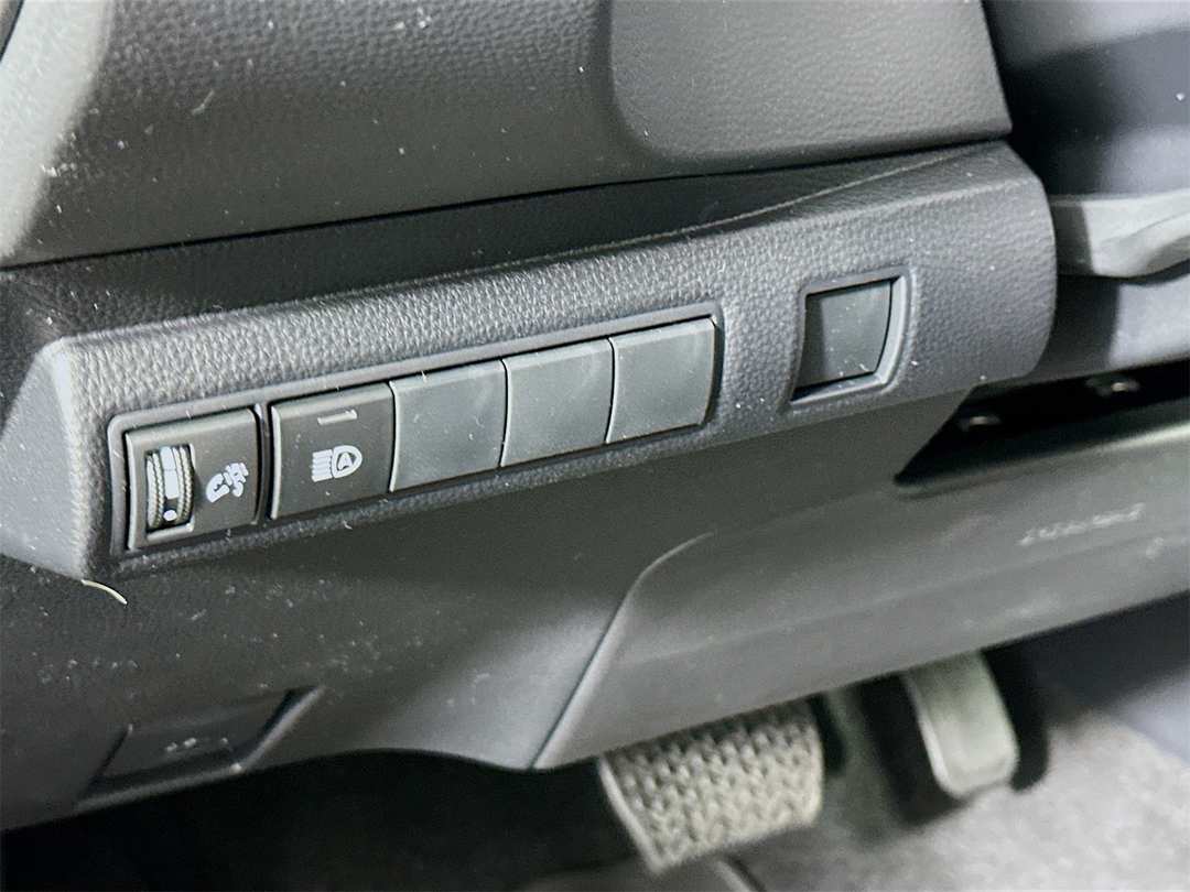 2026 Toyota Corolla SE - Image 10