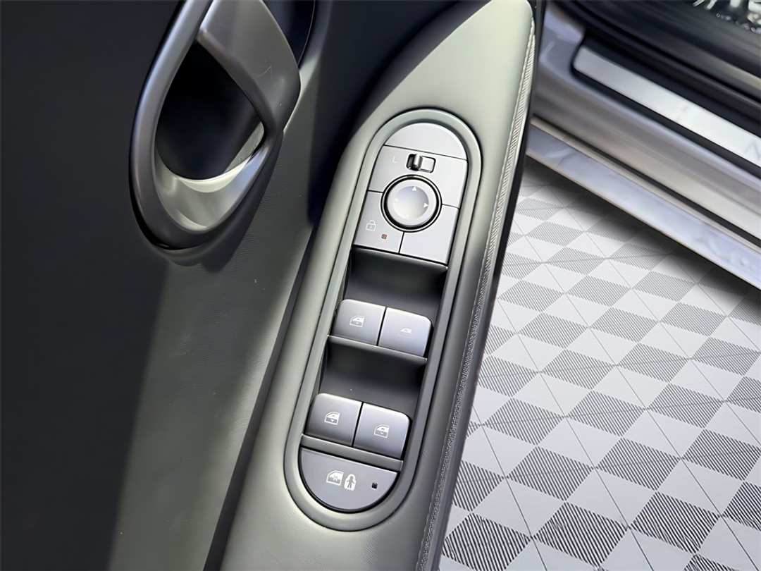 2026 Hyundai Ioniq 5 Limited - Image 12