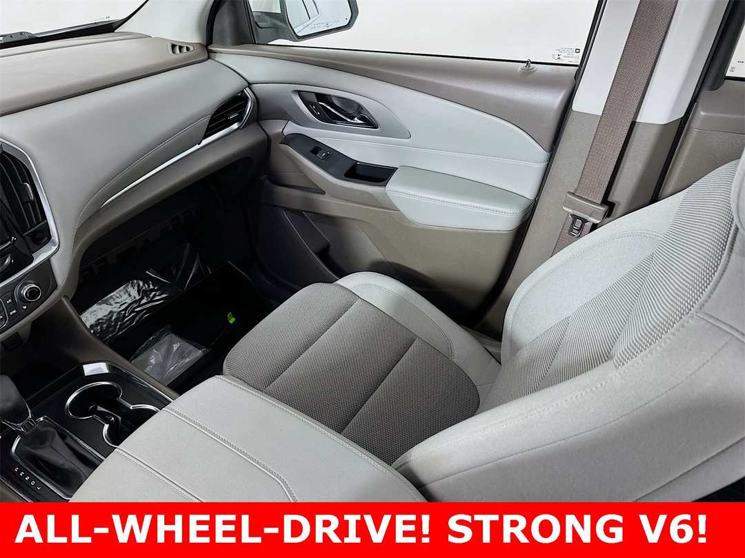 2021 Chevrolet Traverse LT - Image 25