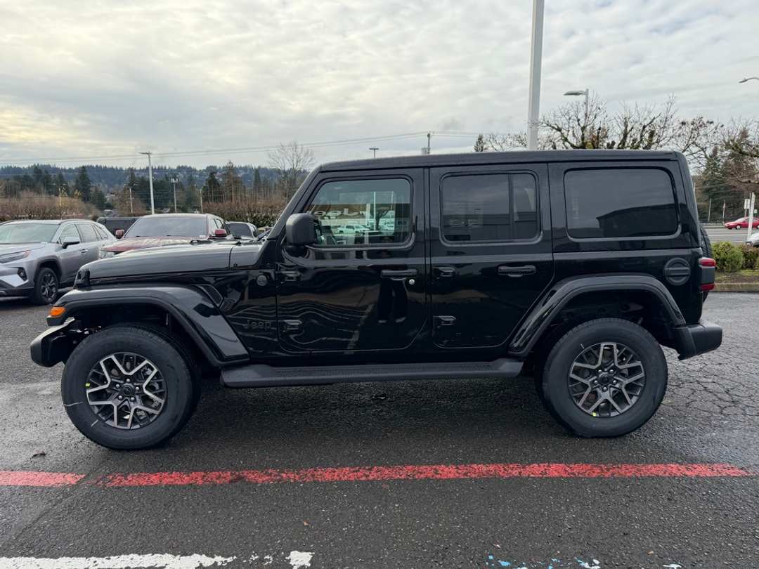 2026 Jeep Wrangler Sahara - Image 5