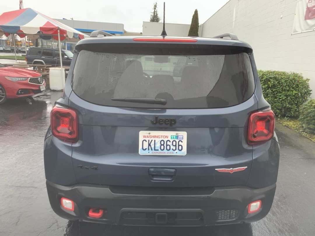 2023 Jeep Renegade Trailhawk - Image 3