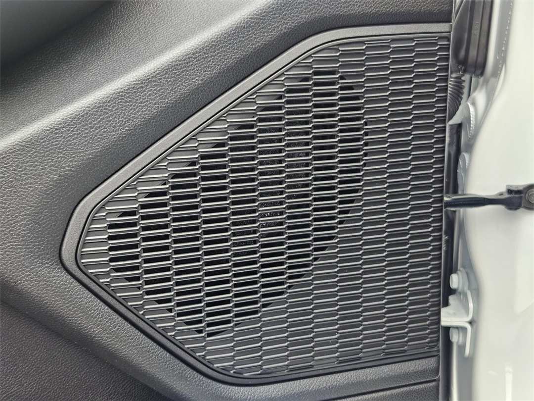 2025 Jeep Grand Cherokee L Limited - Image 12