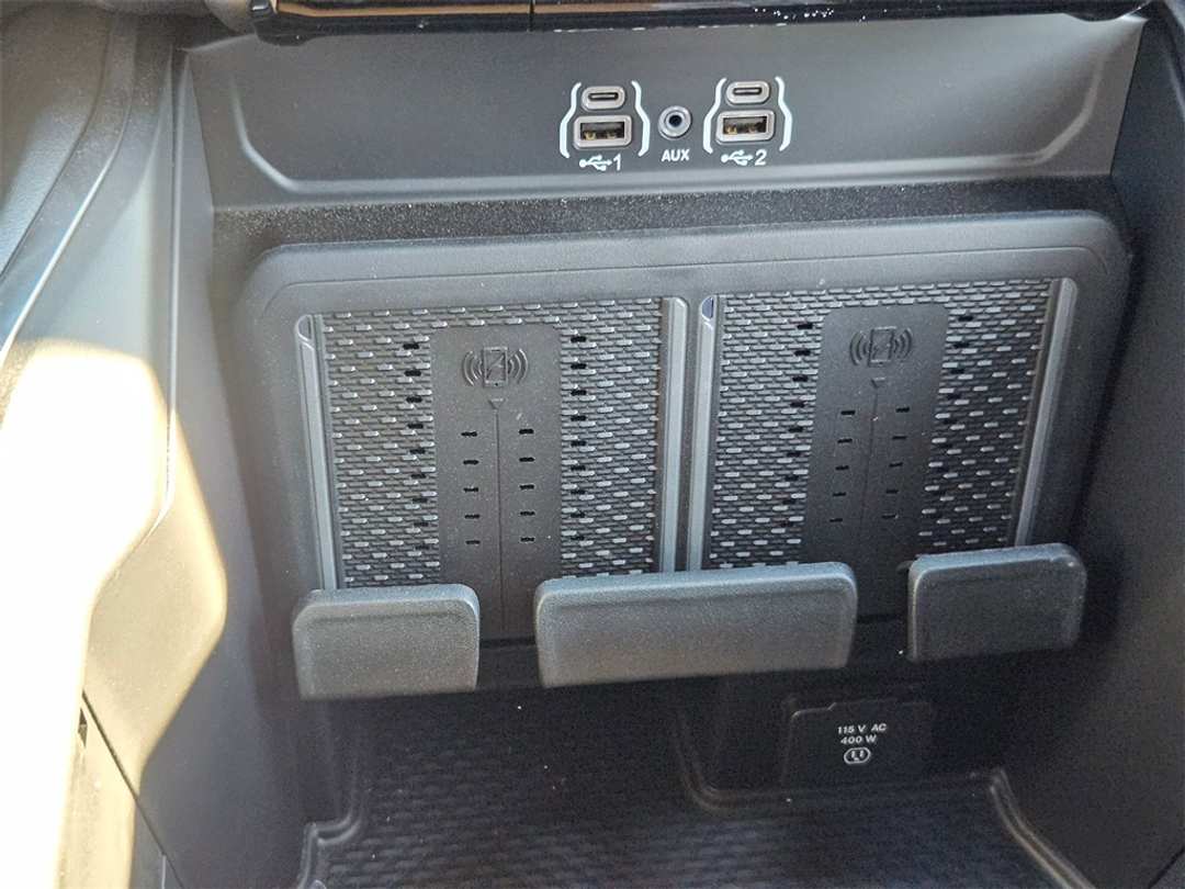 2026 Ram 3500 Laramie - Image 25