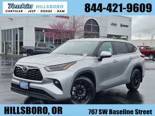 2022 Toyota Highlander LE
