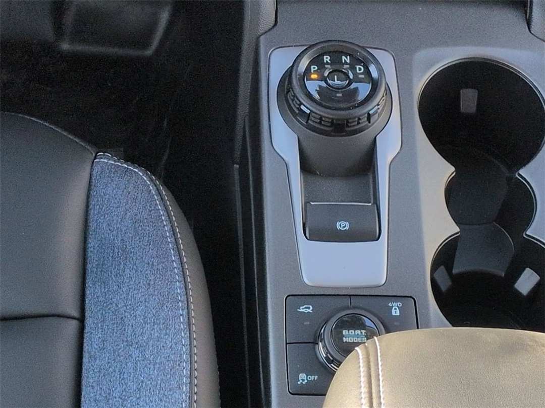 2026 Ford Bronco Sport Outer Banks - Image 17