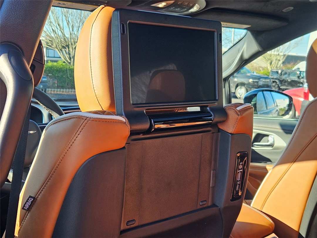 2026 Chrysler Pacifica Pinnacle - Image 29