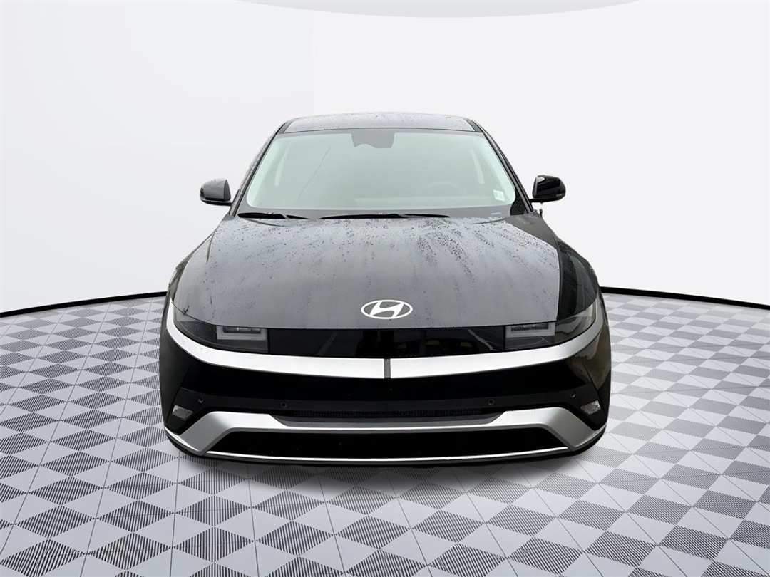 2026 Hyundai Ioniq 5 SE - Image 3