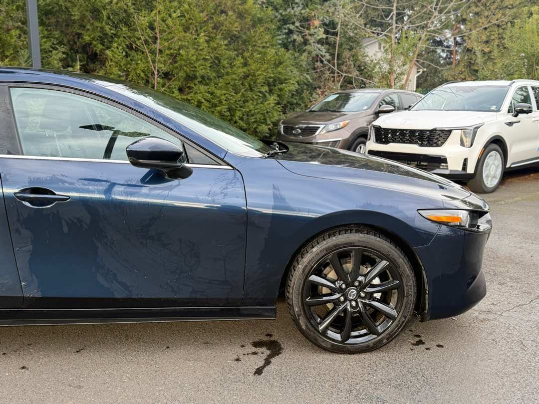 2020 MAZDA Mazda3 Premium - Image 14