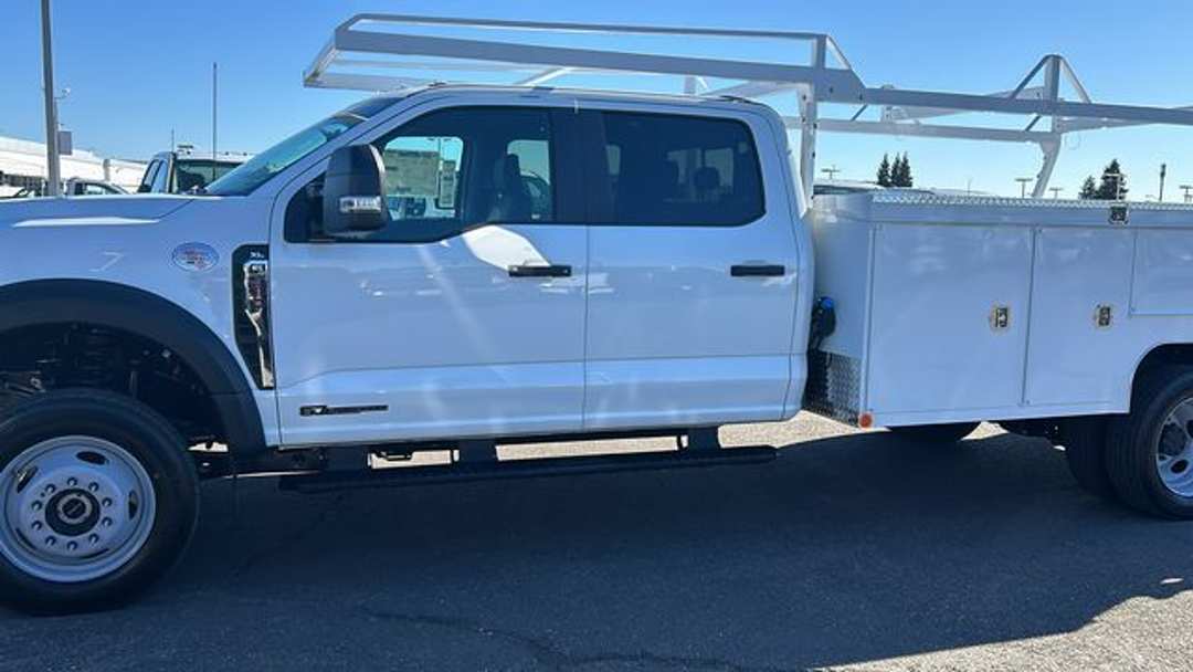 2026 Ford F-550Sd XL - Image 2