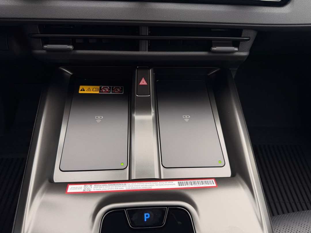 2026 Subaru Solterra Premium - Image 36