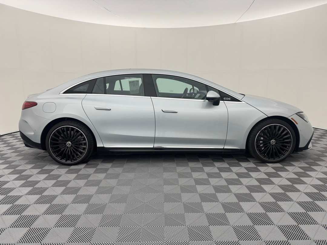 2024 Mercedes-Benz EQE 350 - Image 10