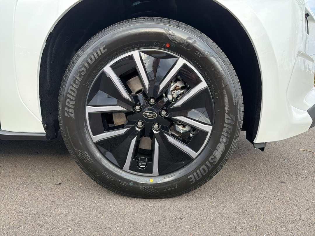 2026 Subaru Solterra Premium - Image 9