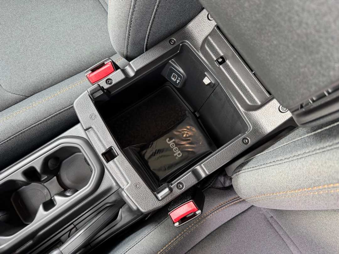 2026 Jeep Wrangler Willys - Image 27