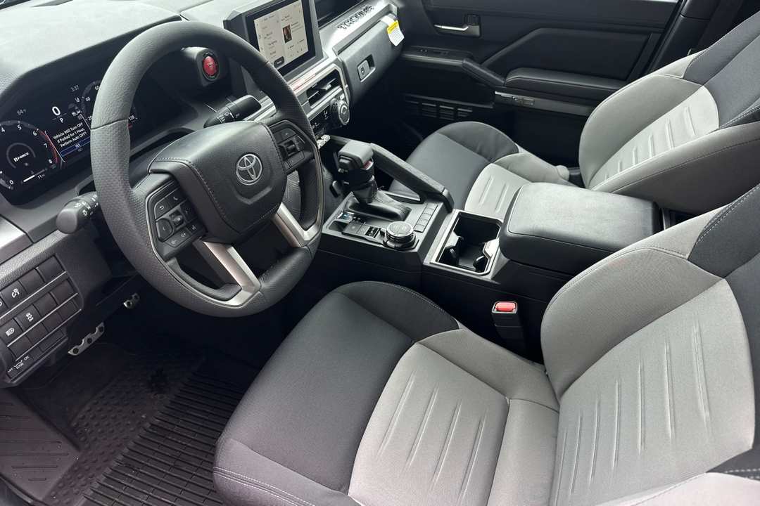 2025 Toyota Tacoma TRD OffRoad - Image 10