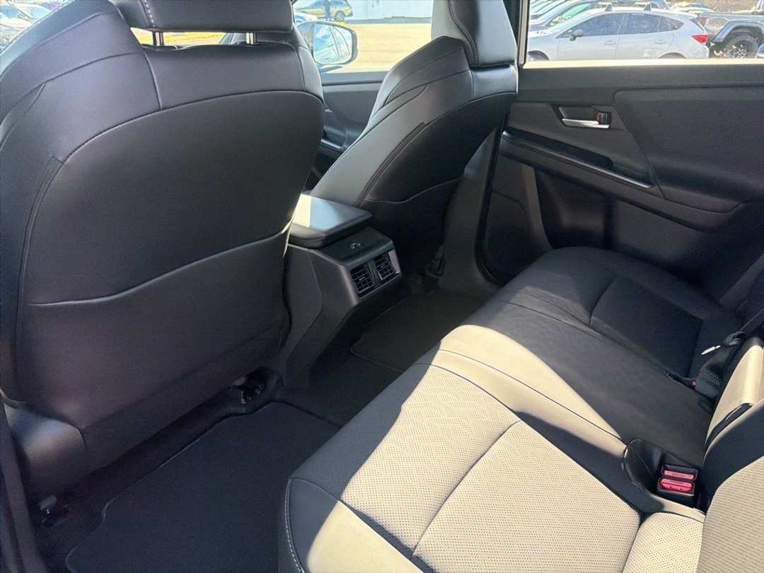 2026 Subaru Solterra Premium - Image 18
