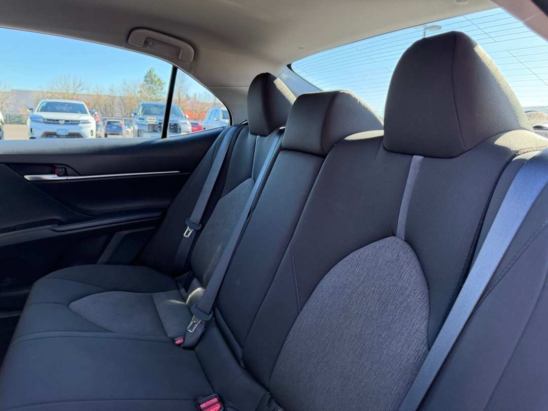 2024 Toyota Camry LE - Image 31