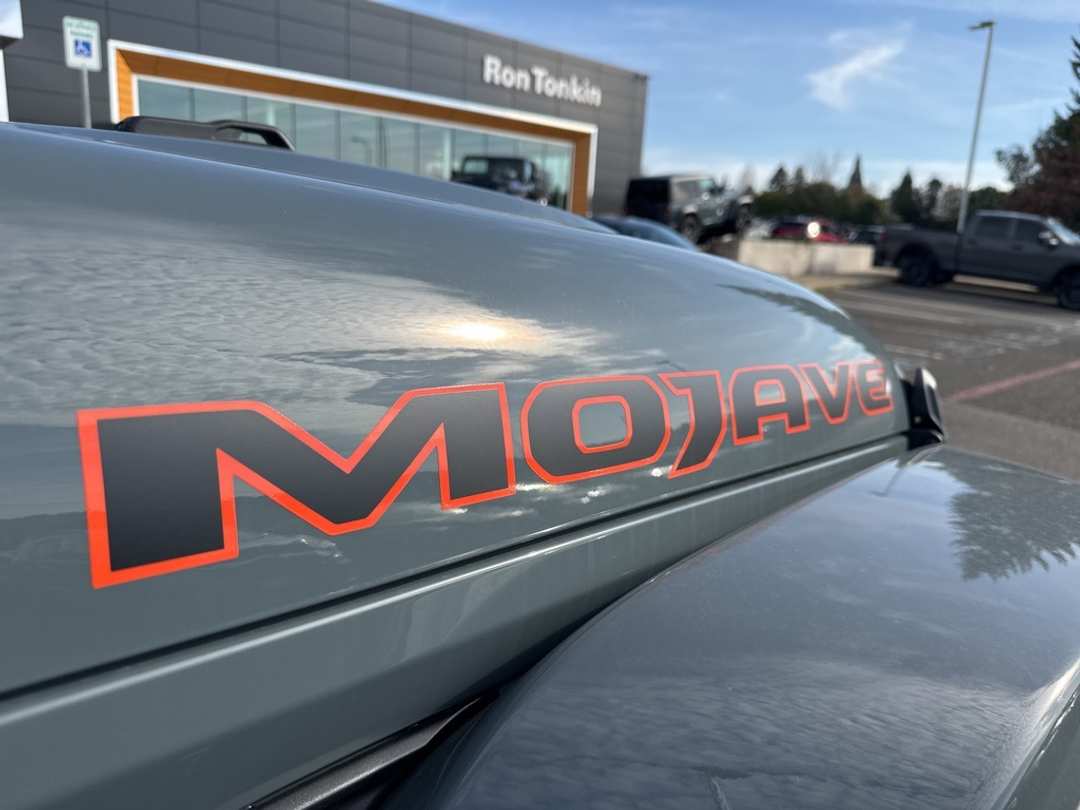 2026 Jeep Gladiator Mojave - Image 12