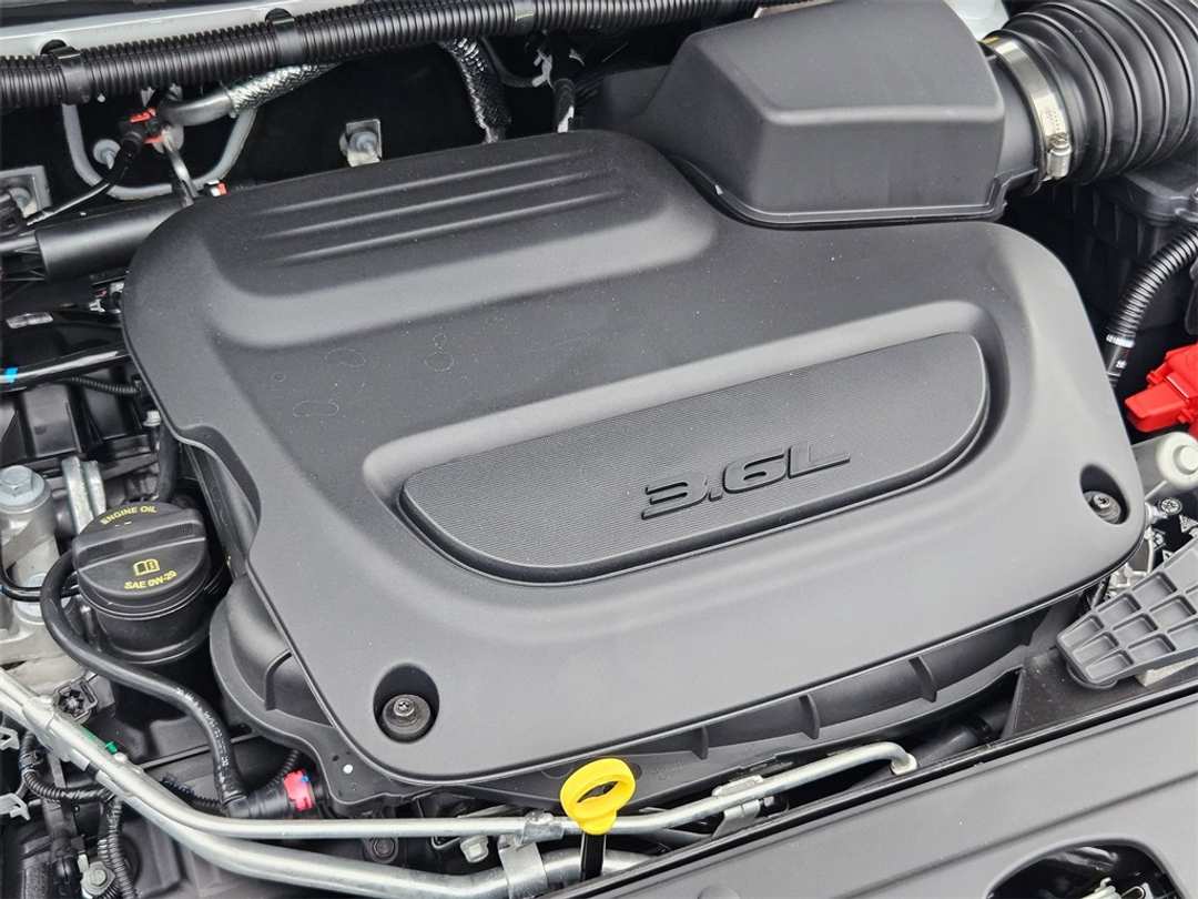 2026 Chrysler Pacifica Select - Image 38